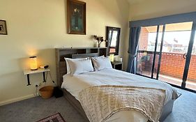 Apartment In The Heart Of Bathurst Walk Everywhere